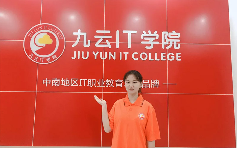 周*：她是让班主任能百分之两百信任的好助手！