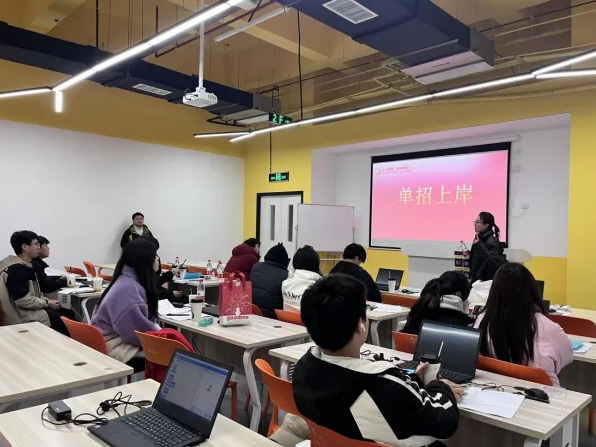 星光不负赶路人,九云单招新跨越!