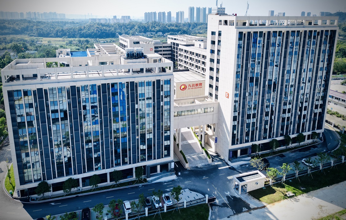 从运维到高薪DevOps,Python如何成为职场加速器?| 九云教育学员故事