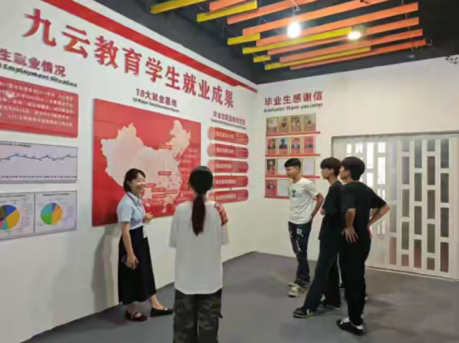 2025年UI设计行业前景解读:初高中生职业发展新选择