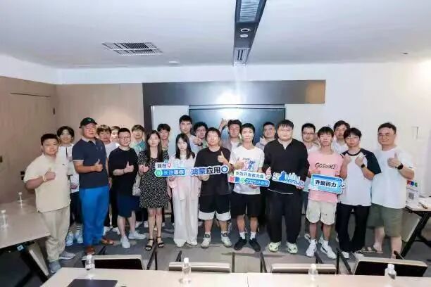 邵阳学新媒体运营哪家培训机构好?九云教育以就业实力助您成功转型