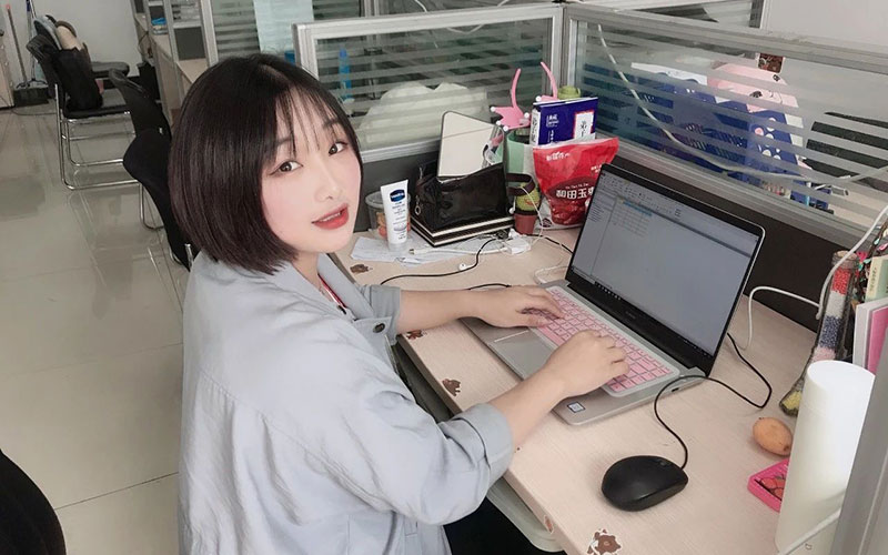 九云教育明星讲师 | 邝雅云:读书才是决定未来的关键